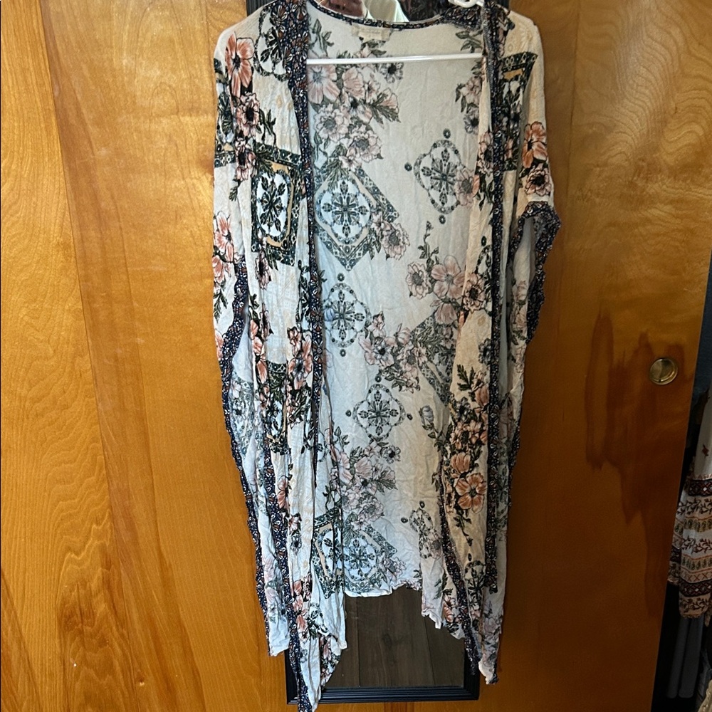 Elegant Floral Open-Front Kimono